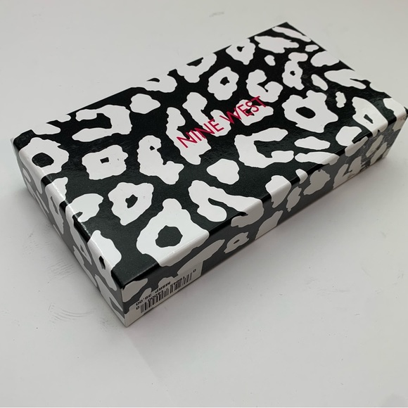 NWT Nine West Black Stanza Boxed Clutch - Picture 4 of 7